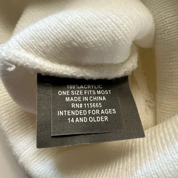 Jack Skellington White Beanie Disney The Nightmare Before Christmas - Picture 3 of 4